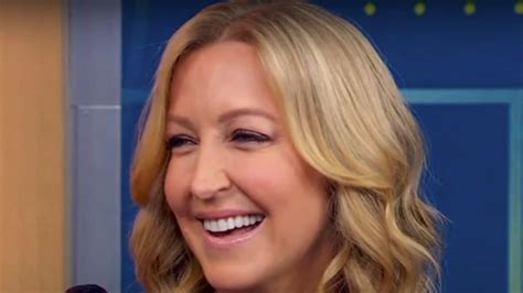 lara spencer nude|Lara Spencer suffers wardrobe malfunction live on GMA and。